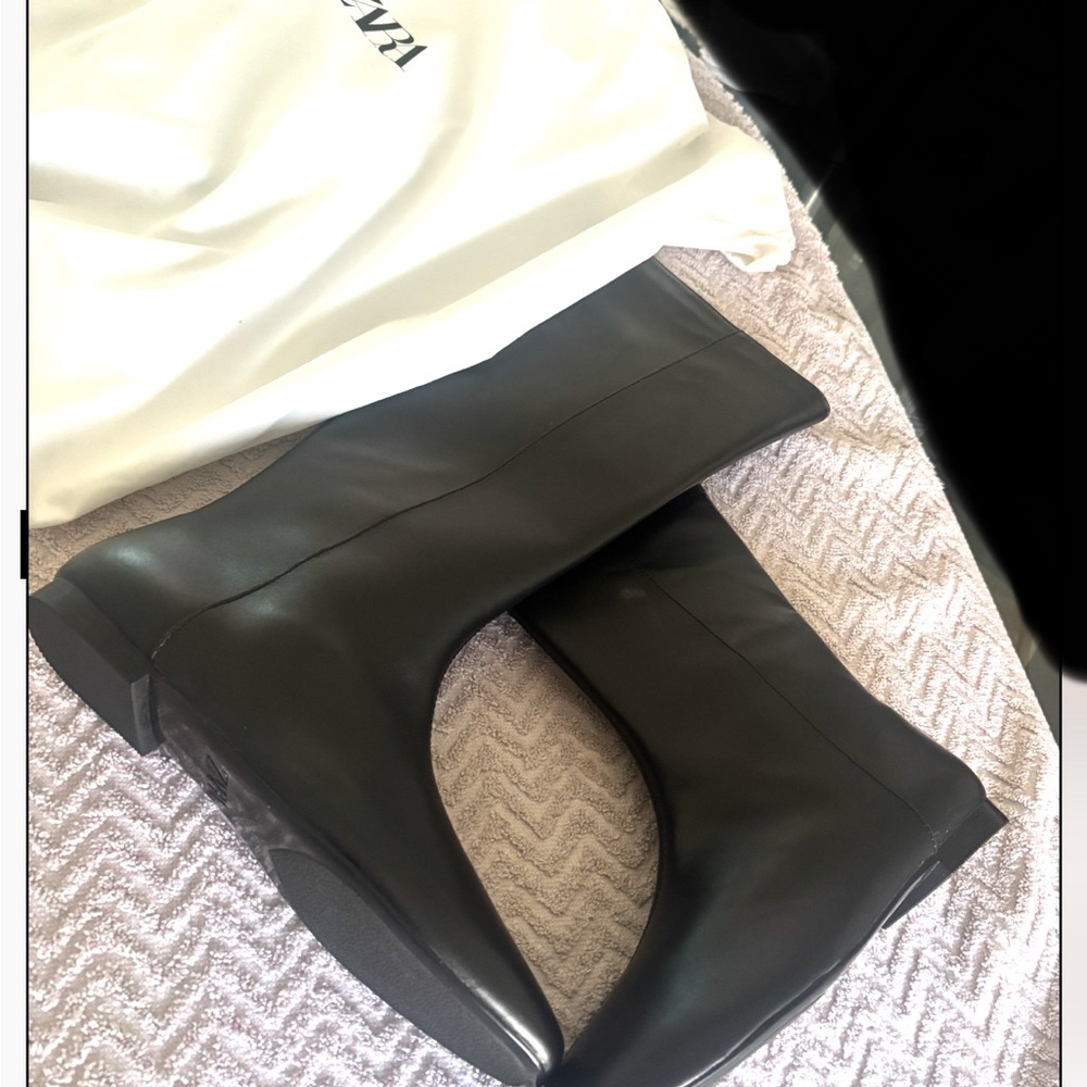 Women's Black Boots